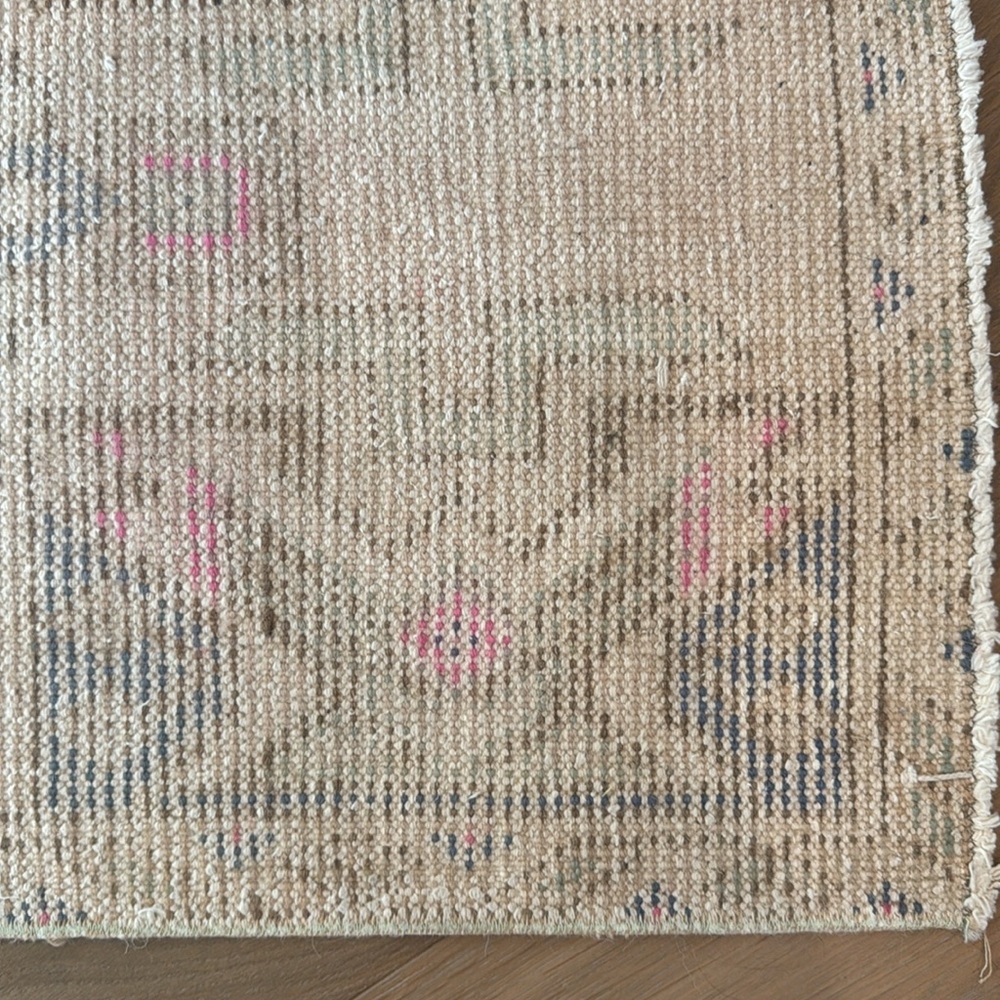 Vintage Turkish Hand Knotted Rug - Picture 2 of 8